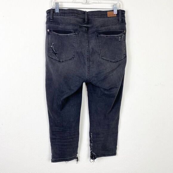 Judy Blue High Waist Black Distressed Denim Skinny Capri Jeans Size 11/30 - Picture 3 of 7